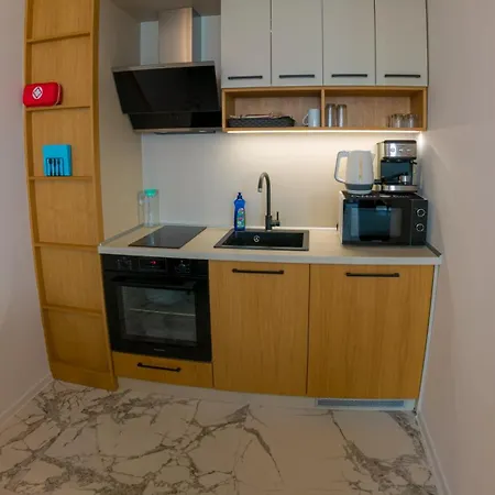 Luxury 1 Bedroom * Golden Sands