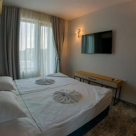 Luxury 1 Bedroom Golden Sands