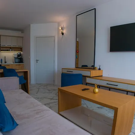 Διαμέρισμα Luxury 1 Bedroom *